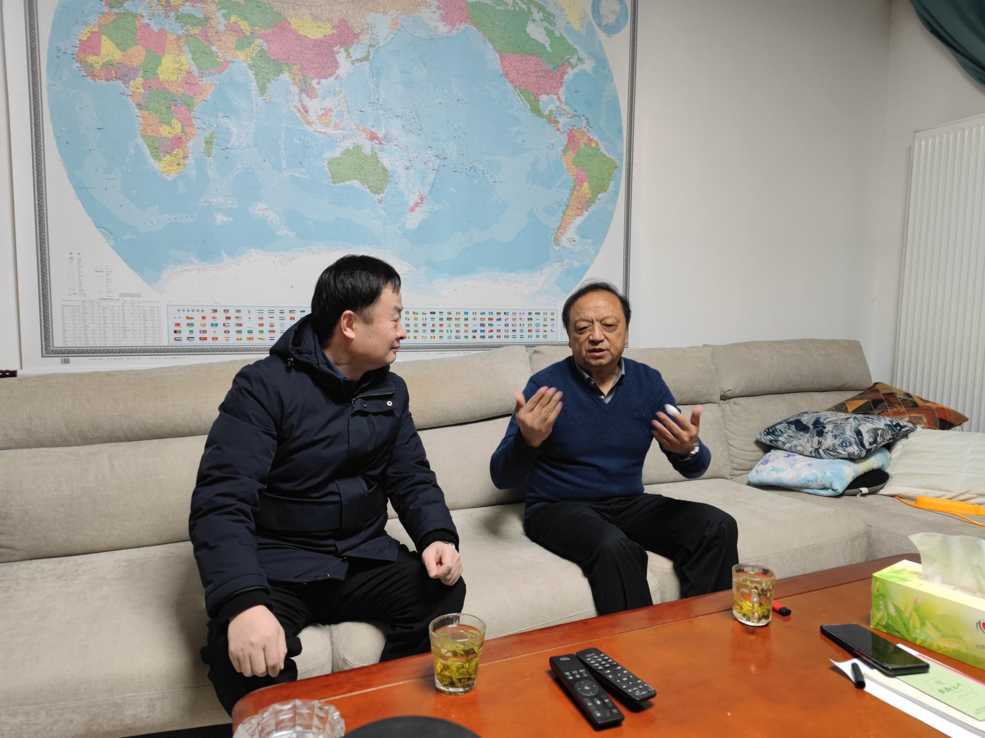 2慰问现场.jpg