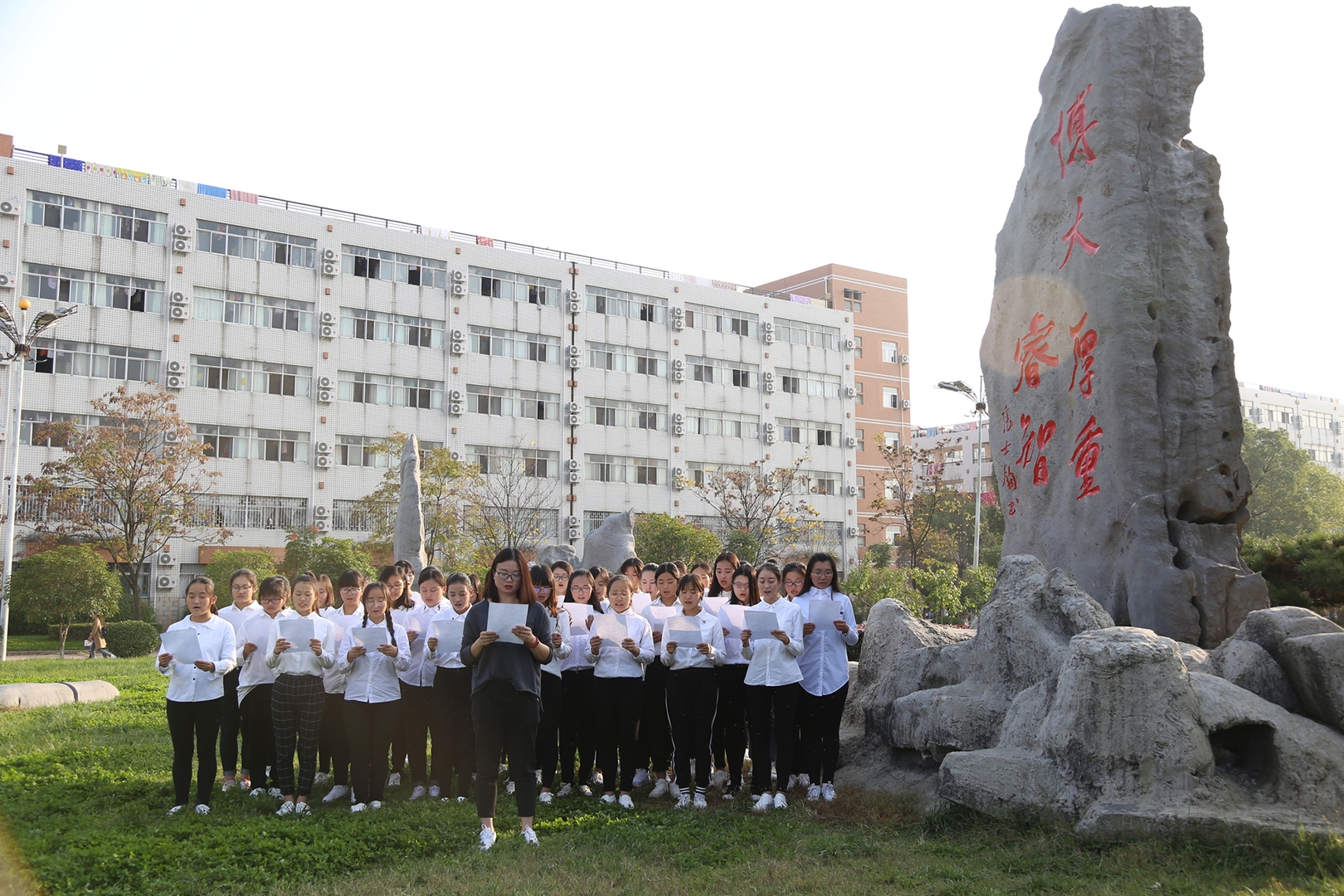 文史学院举行“我们的节日—重阳节”系列活动.jpg