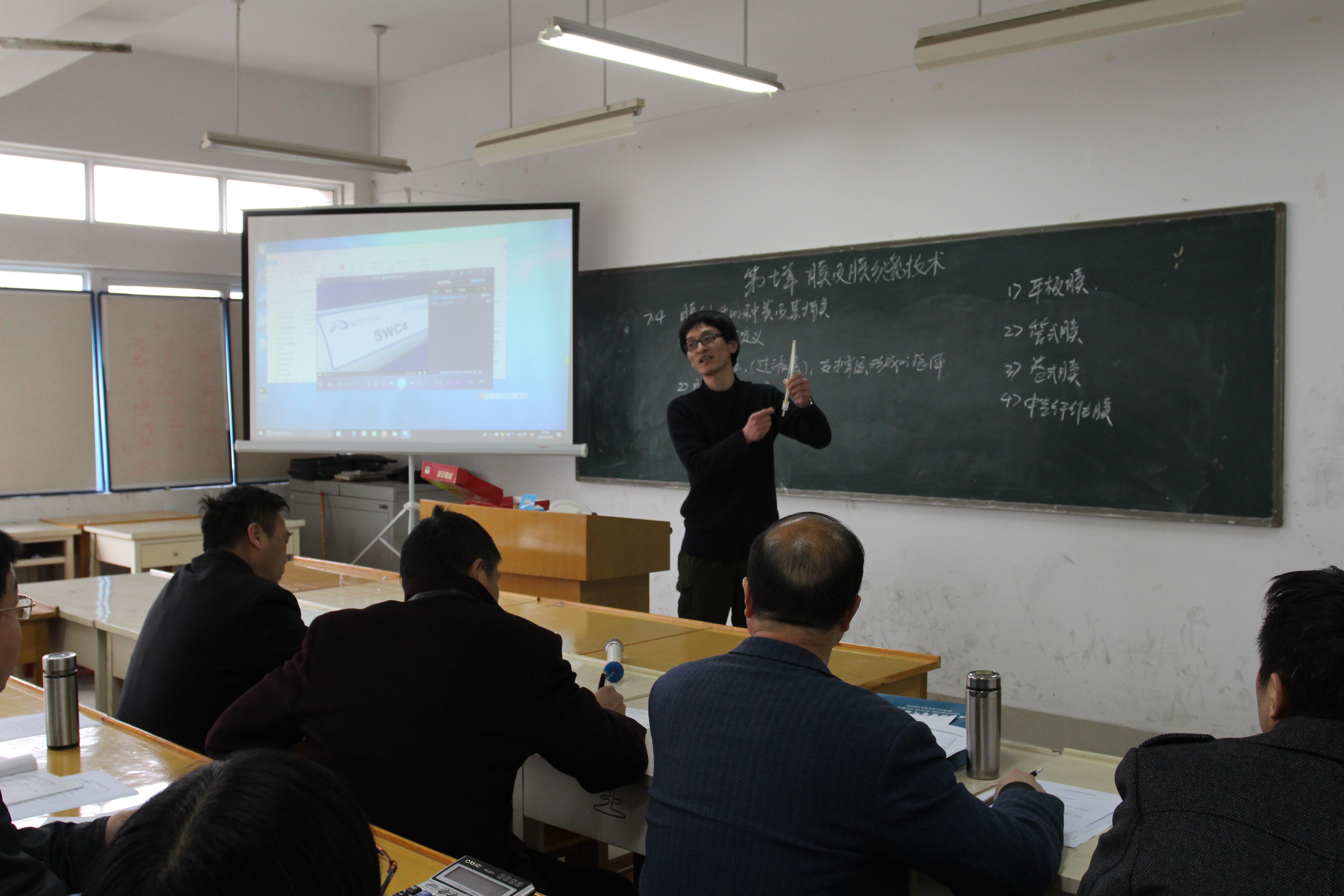 2土木建筑工程学院举行教师教学技能竞赛活动.JPG